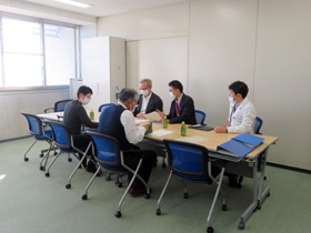 岐阜大学医学部（ミーティング）